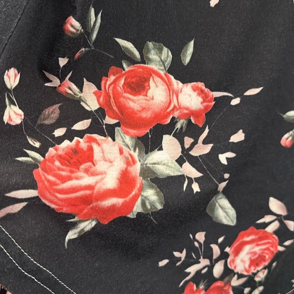 Ceasikery Ragland strip and floral baseball tee, t-shirt, scoop hem, XL - Picture 6 of 8